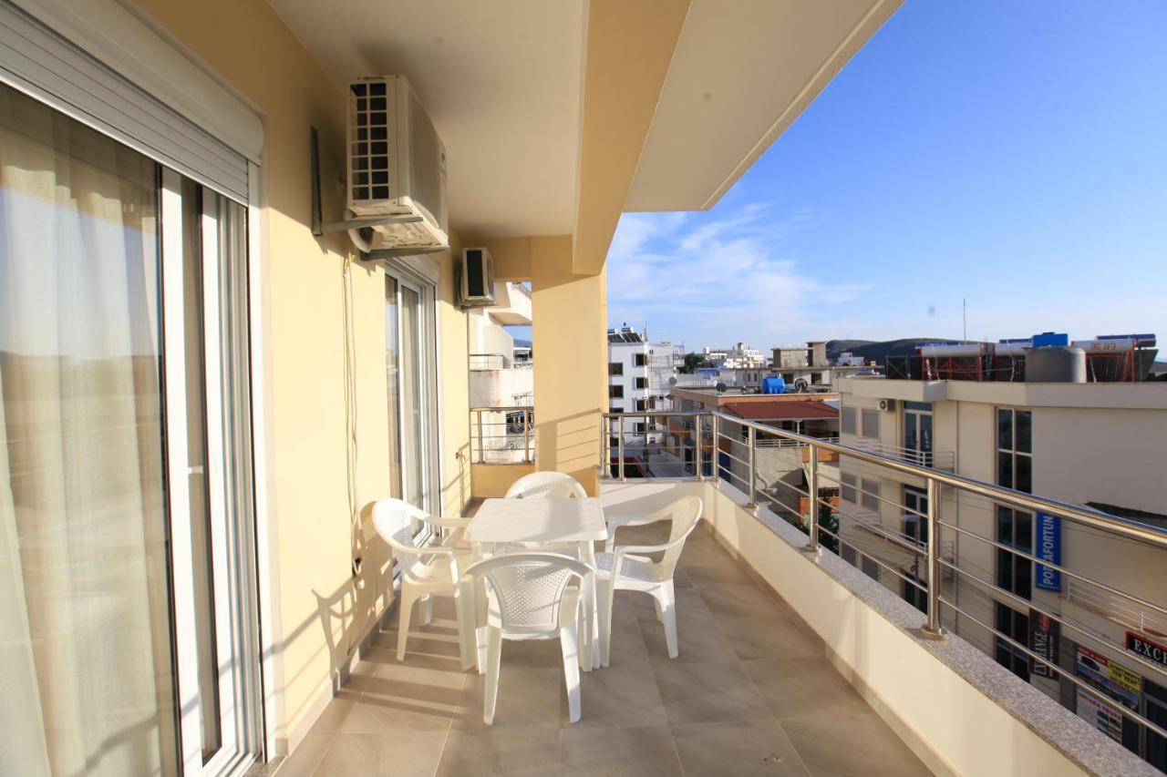 Teo Apartaments Sarandë 外观 照片