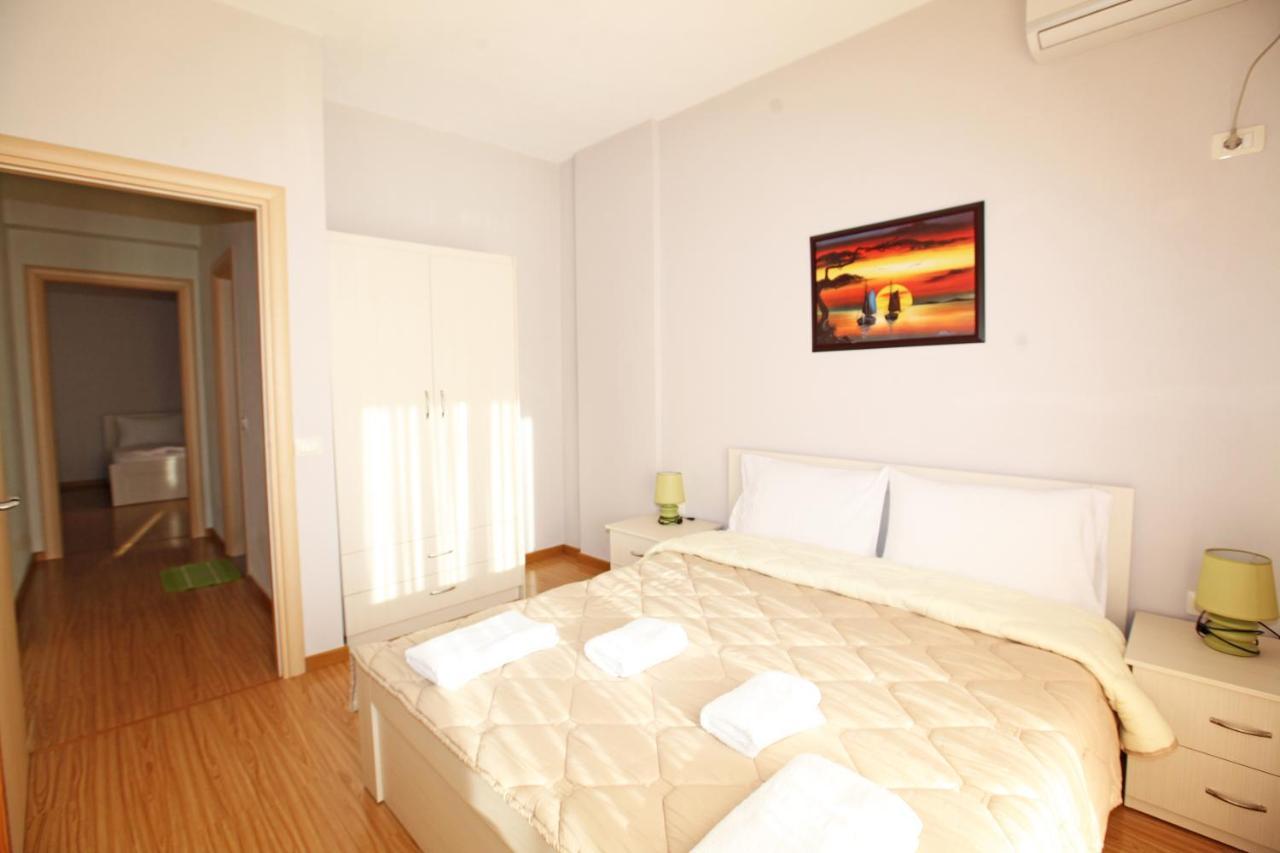 Teo Apartaments Sarandë 外观 照片
