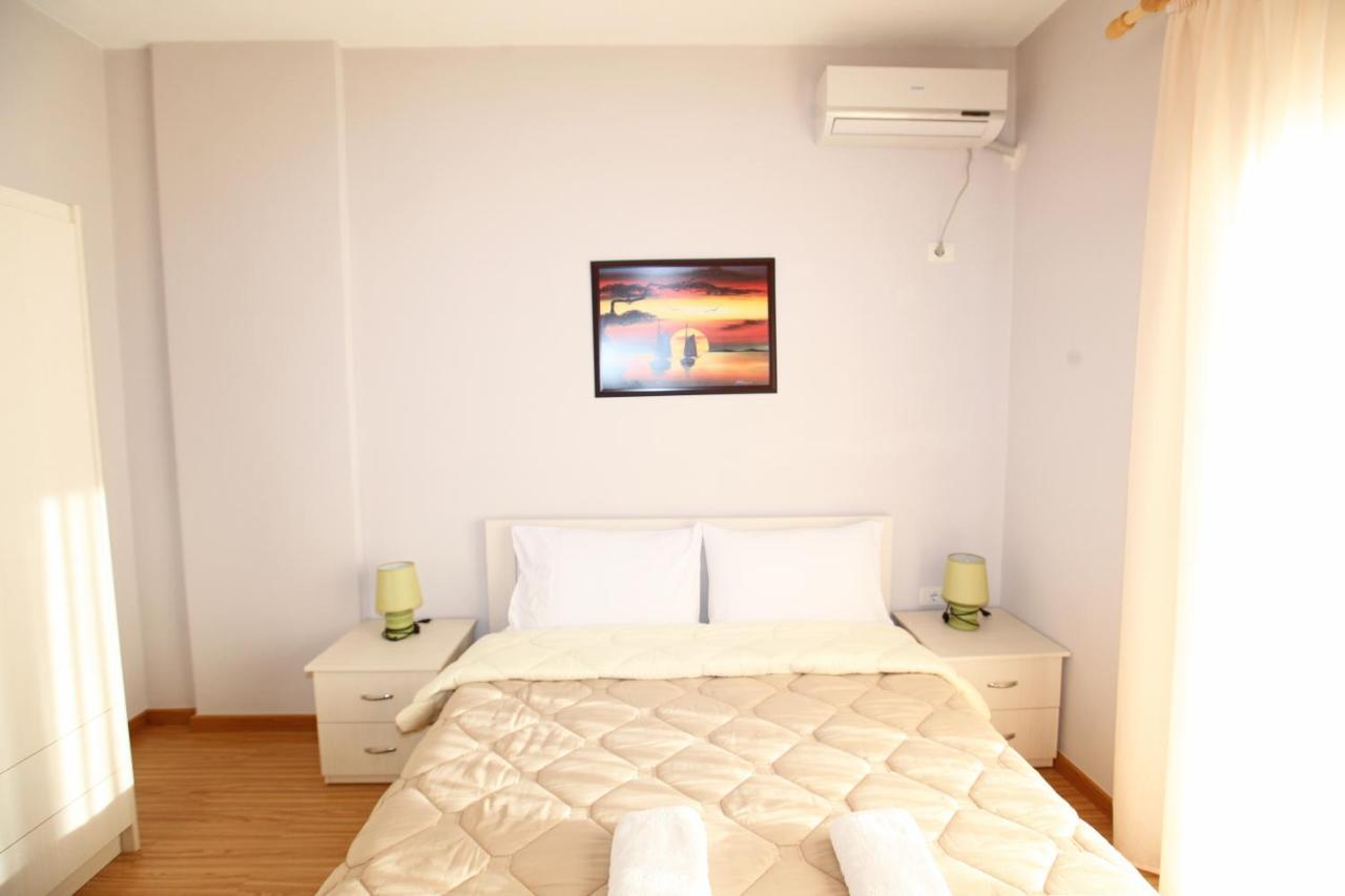 Teo Apartaments Sarandë 外观 照片