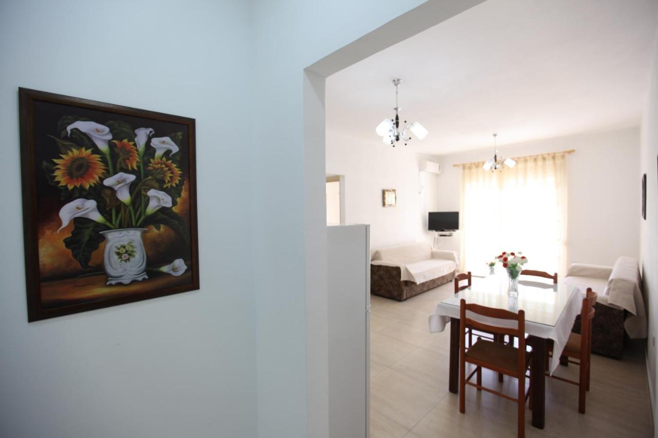 Teo Apartaments Sarandë 外观 照片
