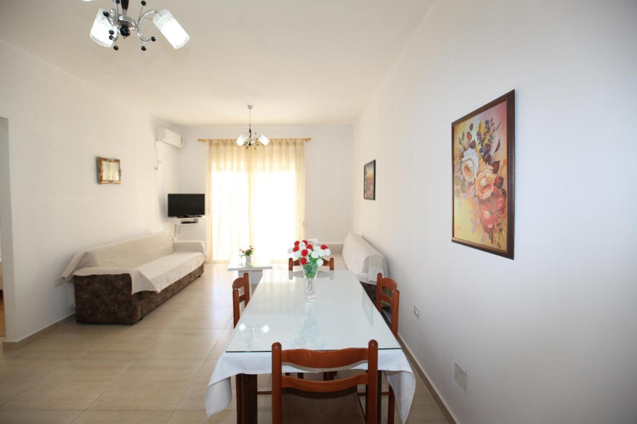 Teo Apartaments Sarandë 外观 照片