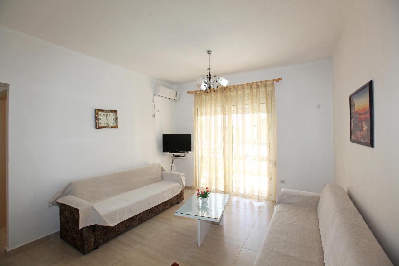 Teo Apartaments Sarandë 外观 照片