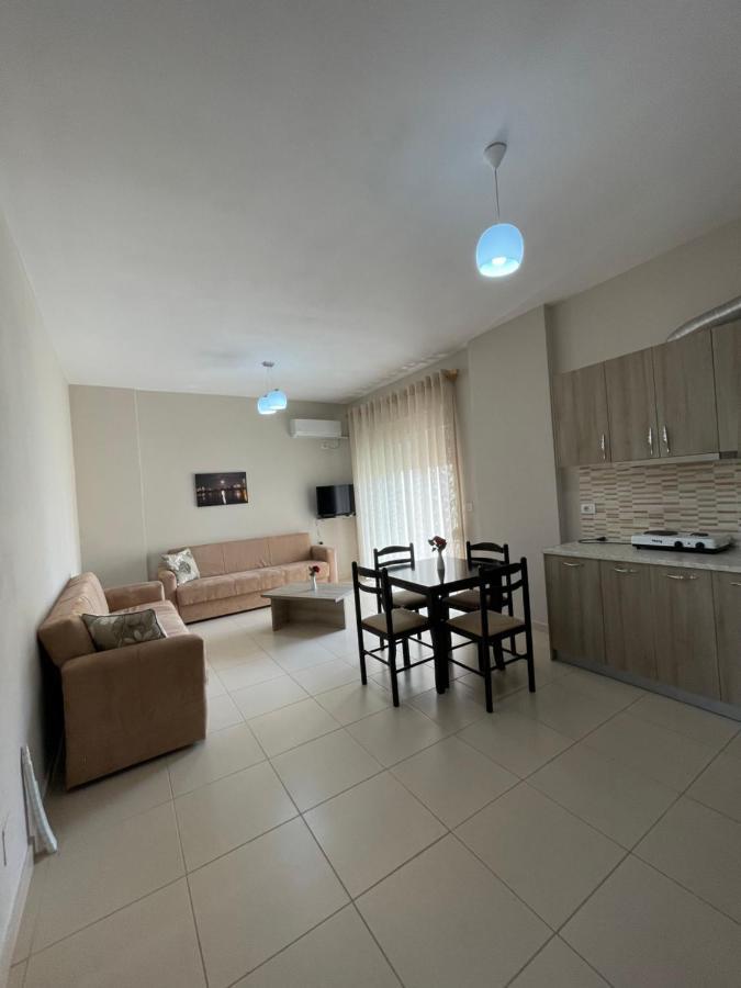 Teo Apartaments Sarandë 外观 照片