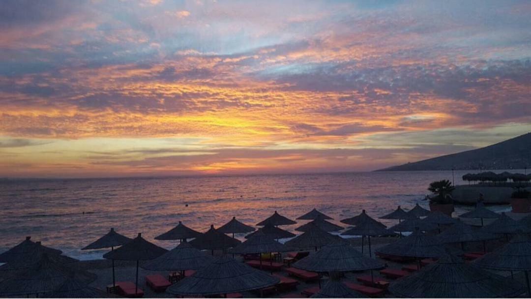 Teo Apartaments Sarandë 外观 照片